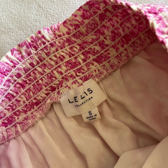 Pink floral skirt from Lelis Collection brought off of Isabelle’s Cabinet size s - Picture 2 of 2